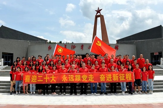 追尋紅色足跡 弘揚(yáng)建黨精神——白云山潘高壽慶“七一”·喜迎二十大主題黨日活動(dòng)2.jpg